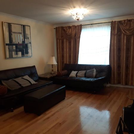 Three Bedroom Holiday Apartment Longueuil Dış mekan fotoğraf