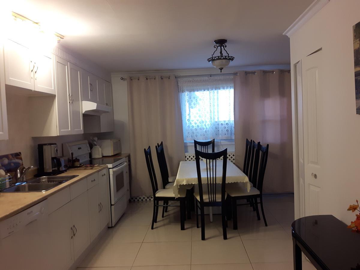 Three Bedroom Holiday Apartment Longueuil Dış mekan fotoğraf