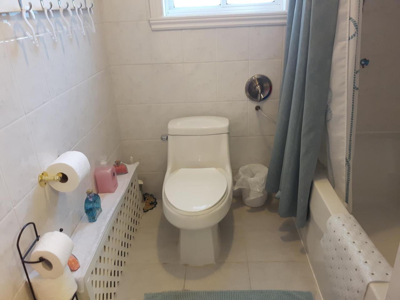 Three Bedroom Holiday Apartment Longueuil Dış mekan fotoğraf