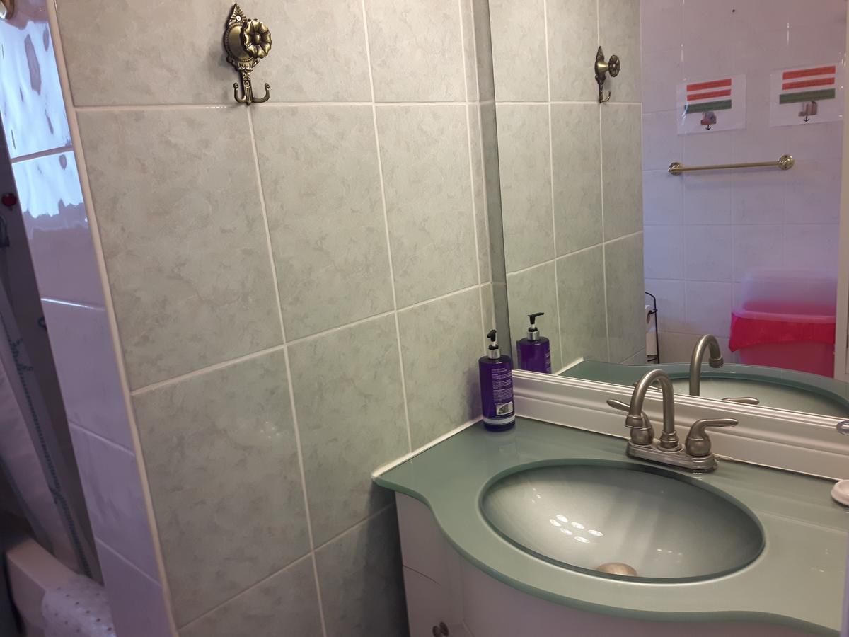 Three Bedroom Holiday Apartment Longueuil Dış mekan fotoğraf