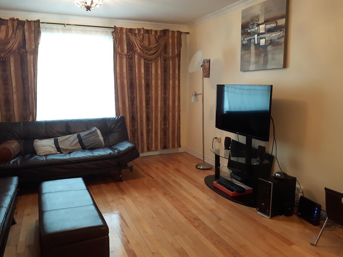 Three Bedroom Holiday Apartment Longueuil Dış mekan fotoğraf
