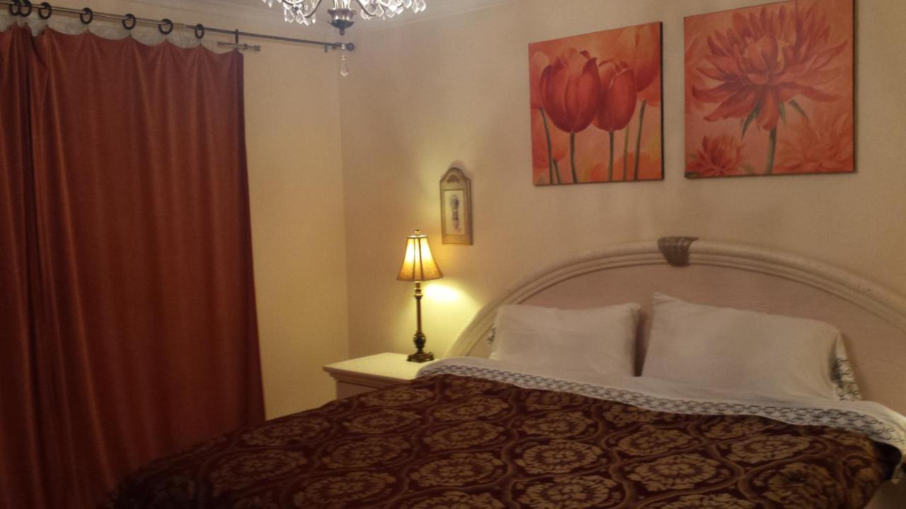 Three Bedroom Holiday Apartment Longueuil Dış mekan fotoğraf