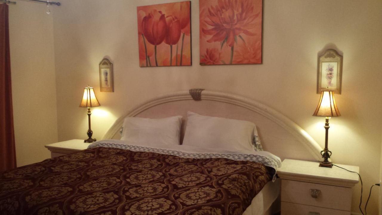 Three Bedroom Holiday Apartment Longueuil Dış mekan fotoğraf