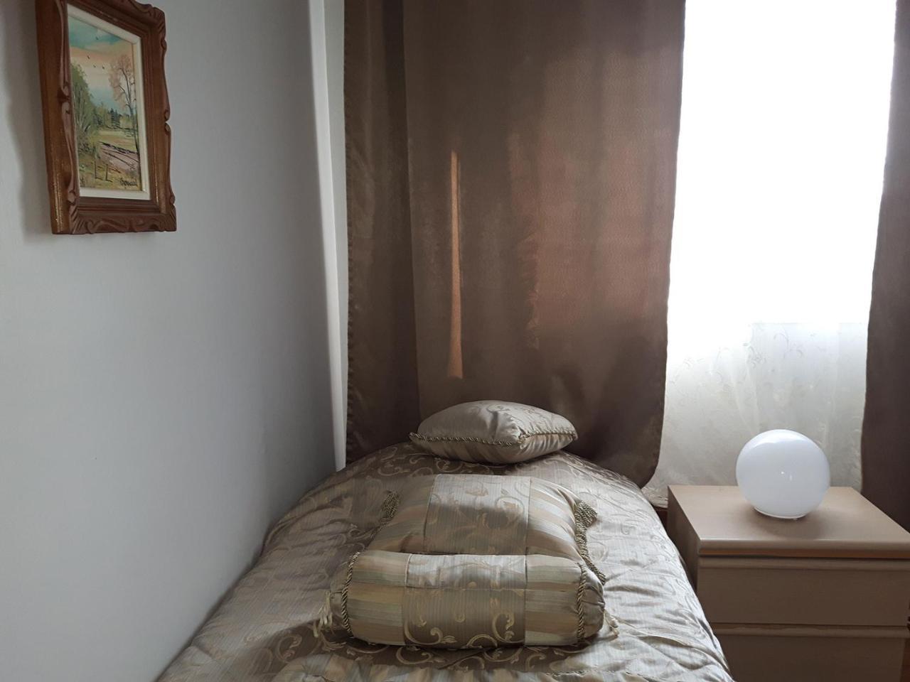 Three Bedroom Holiday Apartment Longueuil Dış mekan fotoğraf