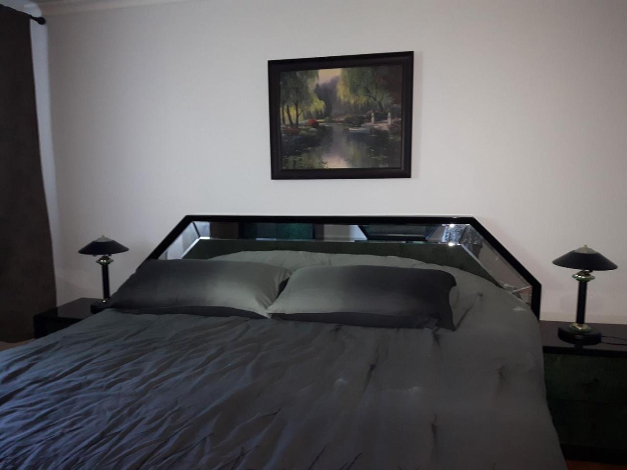 Three Bedroom Holiday Apartment Longueuil Dış mekan fotoğraf