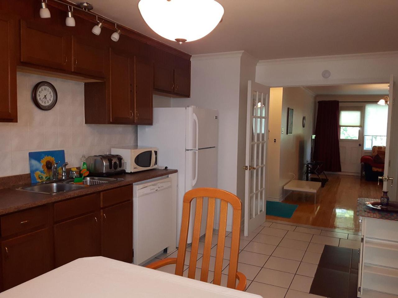 Three Bedroom Holiday Apartment Longueuil Dış mekan fotoğraf