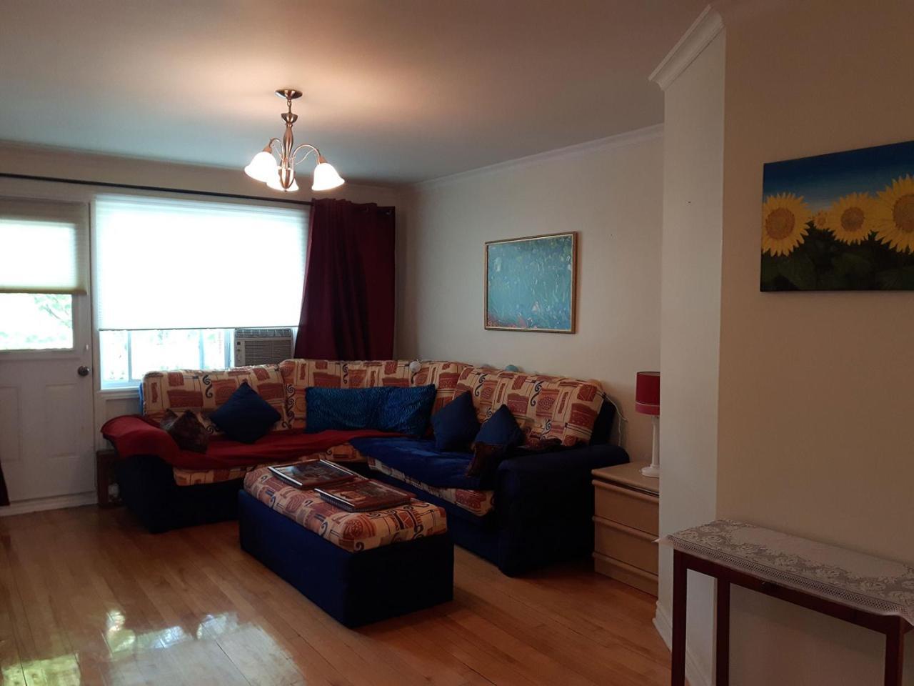 Three Bedroom Holiday Apartment Longueuil Dış mekan fotoğraf